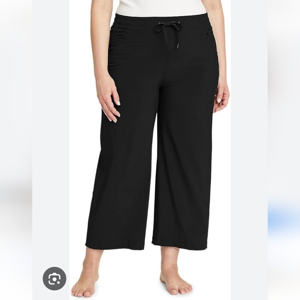 Eddie Bauer Women's Black Wide-Leg Departure Cropped Pants Medium